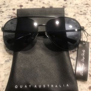 Quay Vivienne Sunglasses
